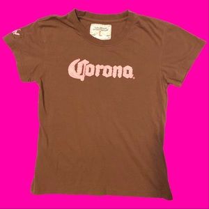 Brown & pink Corona tee.